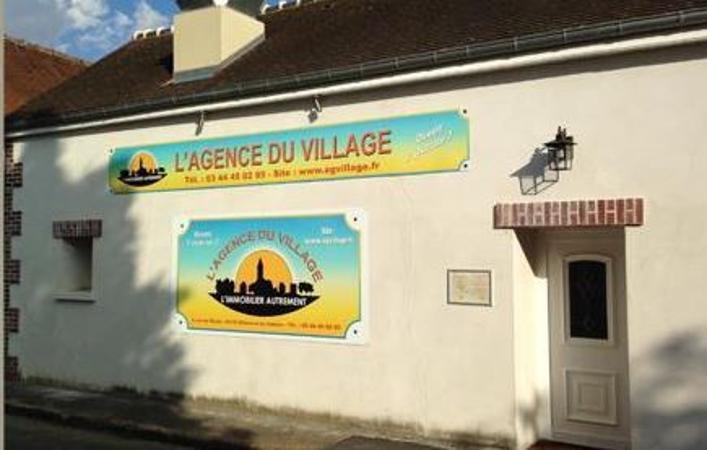 L'agence Du Village Villeneuve Les Sablons