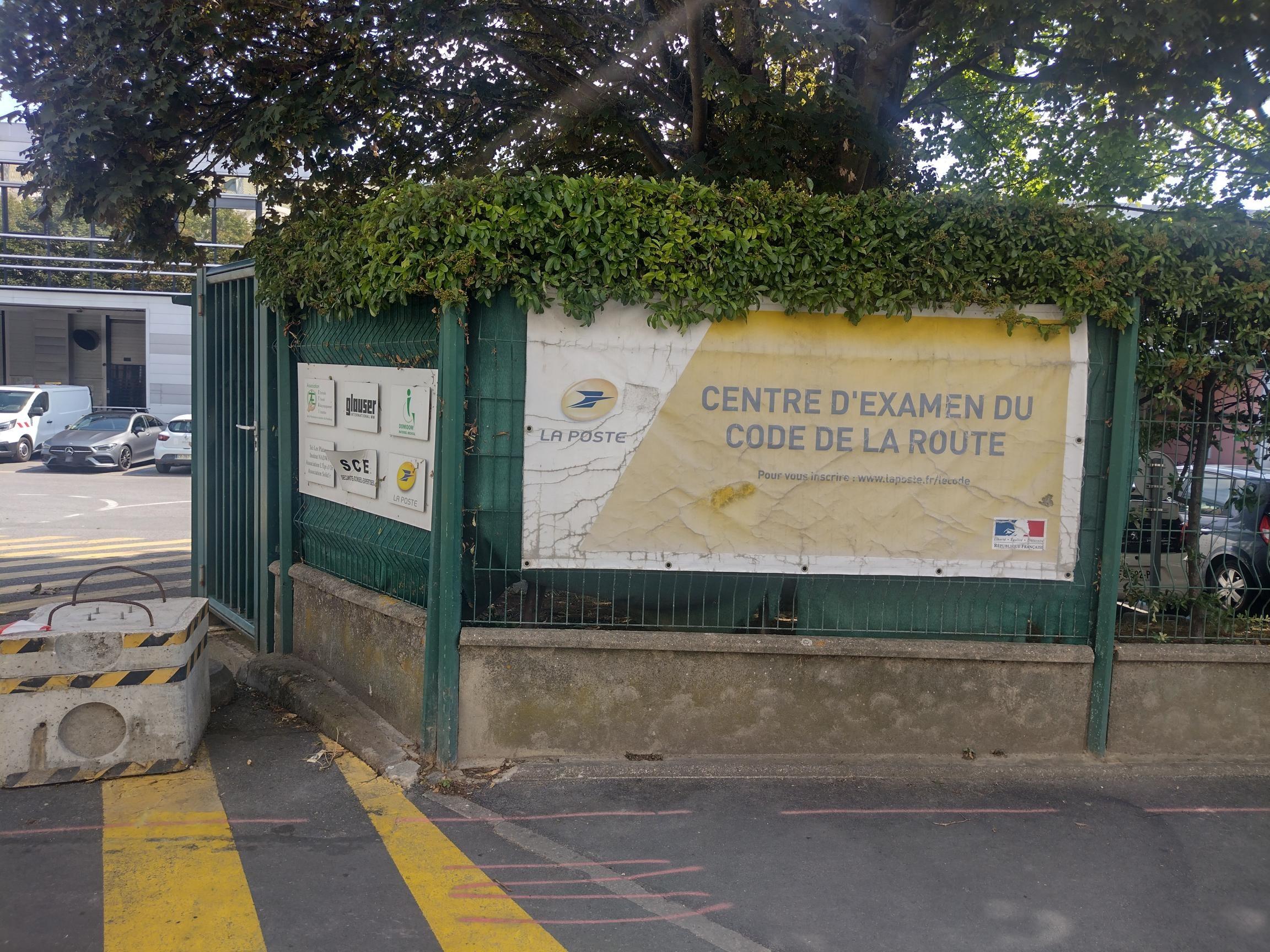 La Poste - Centre D’examen Du Code De La Route Villejuif