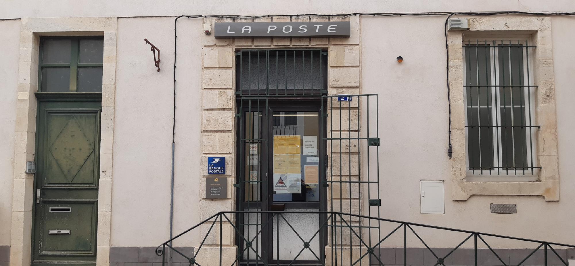 La Poste - Closed Comps