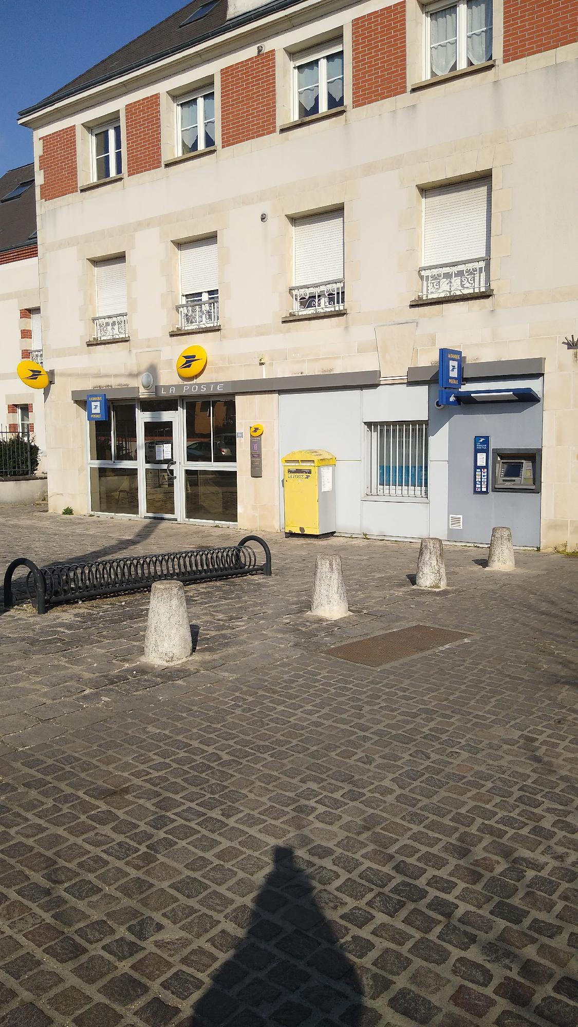 La Poste - Closed Saint Denis En Val