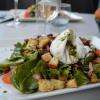 Salade Lyonnaise, Spécialité Maison
