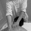 Massage Chinois 
Sur Le Versant Du Corps, C’est Avec Le Massage Chinois Tuina Sur Table, Que J’agis Manuellement Sur Vos Points D’acupuncture.